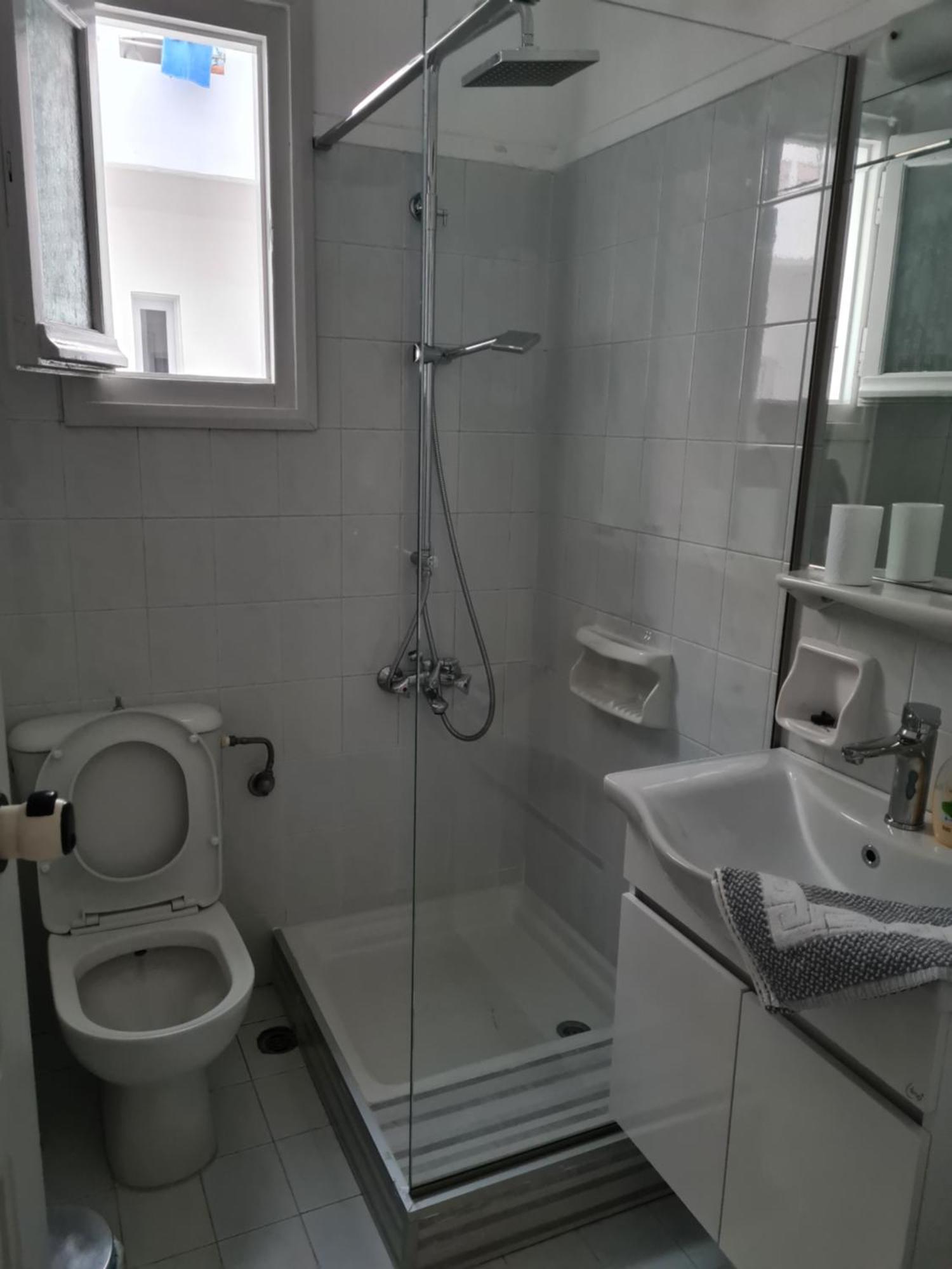Crown Apartments Каливес Екстериор снимка